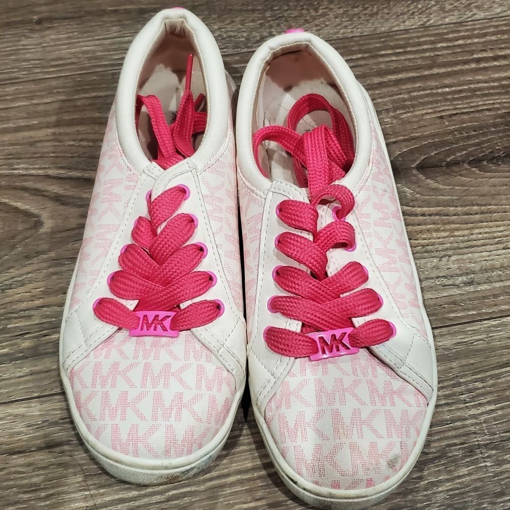Girls Michael Kors Sneakers Size 2 Kids Sneakers in Pink and White